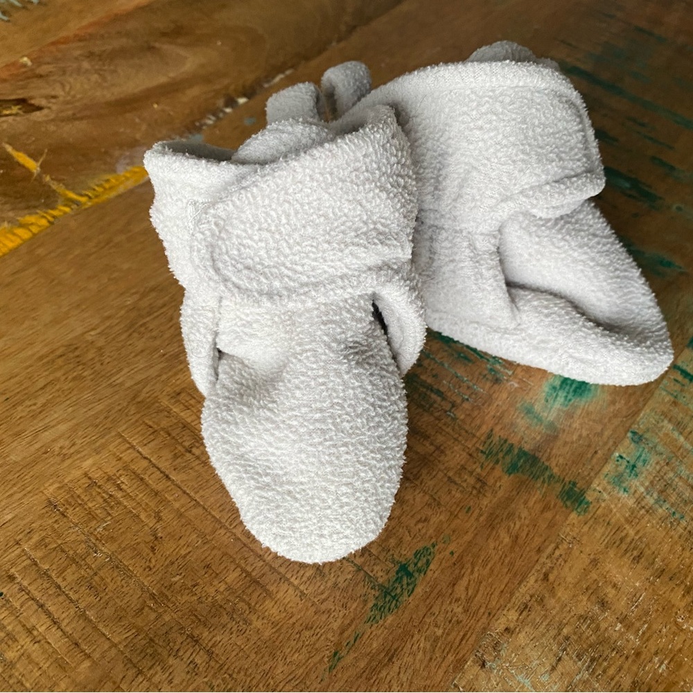 Luvable Friends, Infant booties